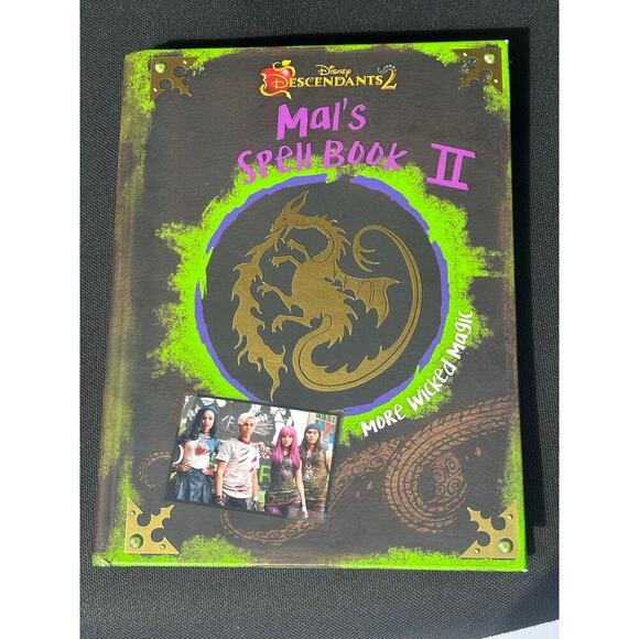 Book Other - Disney Descendants 2 Mal Spell Book II Hardcover Kids Fantasy Book